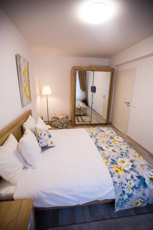 Apartment Rentforcomfort Ella